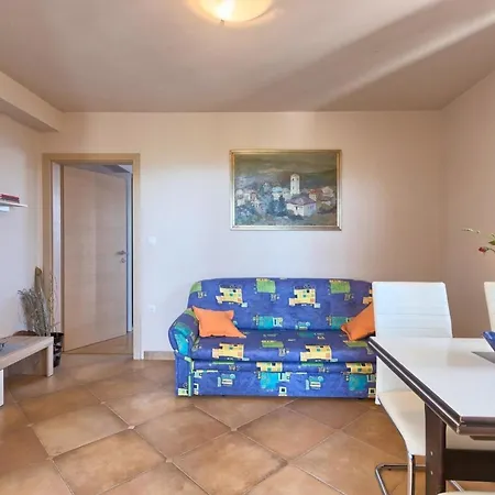 Holiday home Fuer 6 Personen Ca 800 Qm In Barban, Istrien Bucht Von Rasa