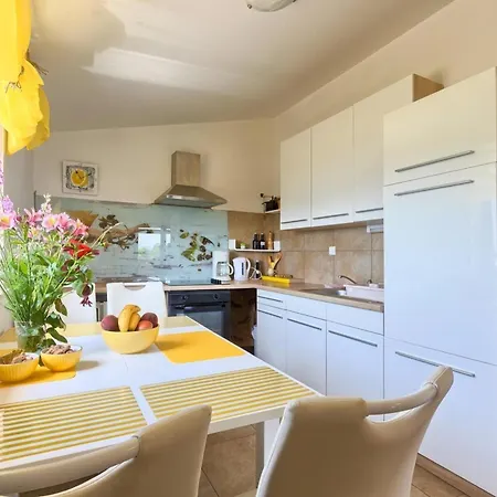 Holiday home Fuer 6 Personen Ca 800 Qm In Barban, Istrien Bucht Von Rasa *