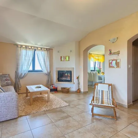 Fuer 6 Personen Ca 800 Qm In Barban, Istrien Bucht Von Rasa Holiday home *
