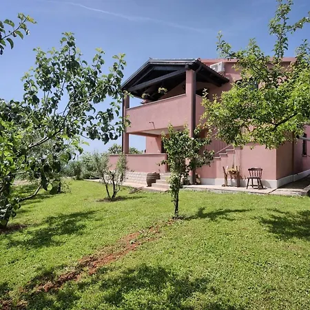 Fuer 6 Personen Ca 800 Qm In Barban, Istrien Bucht Von Rasa Holiday home