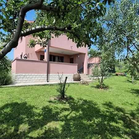 Fuer 6 Personen Ca 800 Qm In Barban, Istrien Bucht Von Rasa * Barban
